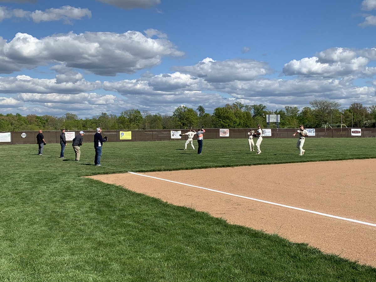 Varsity defeats Bloom Carroll 8-1 on senior night to improve to 19-4 on the season. Special shout-out to our seniors who have left a lasting mark on this program for years to come. Not done yet. <a href="/OHCDBCA/">Central District Baseball Coaches Association</a>  #BaronBaseball