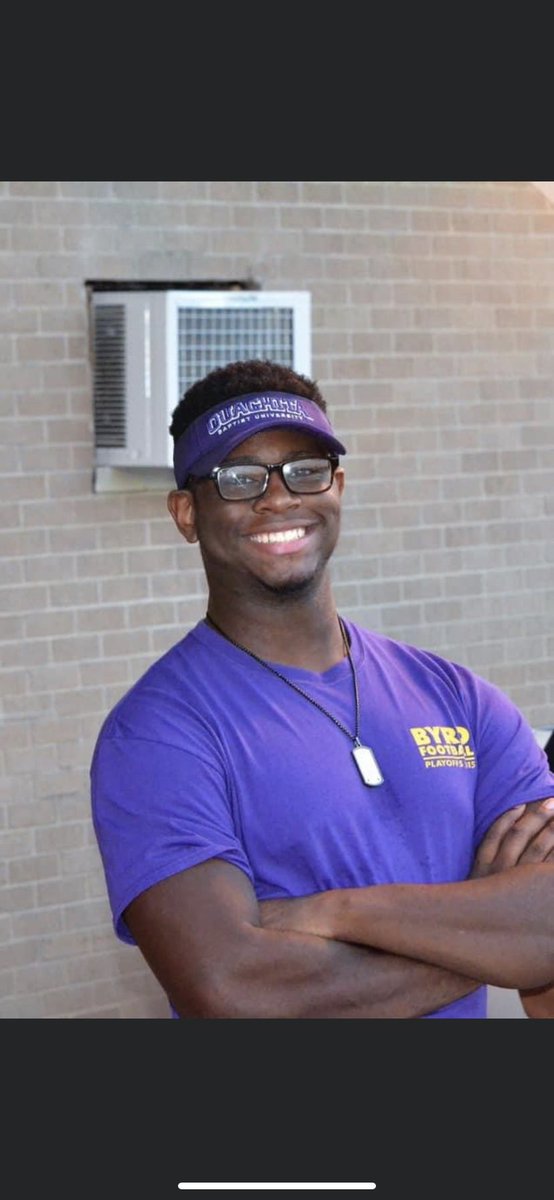 bulldogs_wh's tweet photo. Help us in welcoming Shimorye Hampton to the White Hall coaching staff. He is a recent graduate of Ouachita baptist where he played football for the tigers. He will be coaching our D-line! https://t.co/mObFbPbxWo