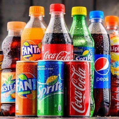 Газированные напитки. Сладкие напитки. Сладкие газированные напитки. Спрайт сок спрайт сок. Фиеста газировка пикра.