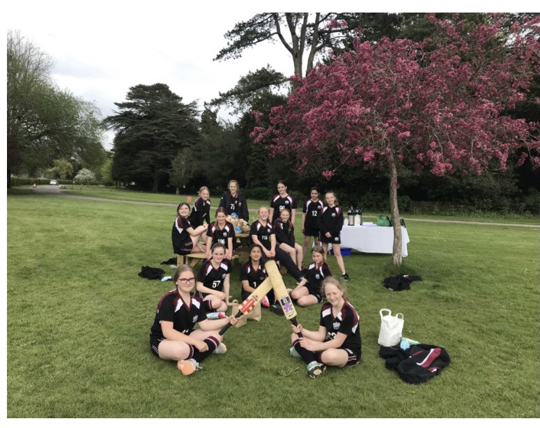 The U13 girls had a lovely afternoon of cricket against #Hatherop. Team South and Team East. Mr Kendry’s team had some great batting whilst Mrs Lander-Gray’s team showed great teamwork and communication in the field. <a href="/WestonbirtSch/">Westonbirt School</a> <a href="/WestonbirtPrep/">Westonbirt Prep</a>
