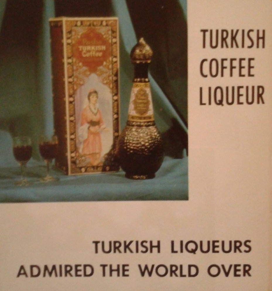 meleklerinpayi's tweet photo. Eski günlerde bayram alışverişinin vazgeçilmezlerinden biri de TEKEL likörleriydi

Gelen misafire Türk kahvesinin yanında bir kadeh de likör ikram edilirdi (bizde hep nane likörü olurdu)

70 li yılların sonunda burnuma kazınan nane likörü kokusu hala çok canlı

İyi bayramlar https://t.co/uHTUeKlprU