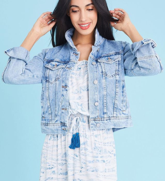 couponbirdscom's tweet photo. All new arrivals of the most fashionable clothes at the best prices. Don't snooze on these new summer favourits... #ltkit #STgal #threadspotting #socialthreads #liketoknowit #bloggerstyle #bloggersofinstagram #bloggerlife #bloggerlifestyle #bloggerfashion https://t.co/bvHyraR499 https://t.co/ydPH8XCL79