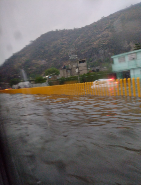 taller2006's tweet photo. Esto es Chalco en el Estado de México.
¿Van a pedir la renuncia de Alfredo del Mazo?... creo que no. https://t.co/YCC4w8zLef