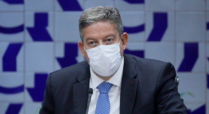 jnascim's tweet image. Últimas 6h na Câmara dos Deputados:
🤐 Alterado regimento para restringir instrumentos de atuação da oposição
🔥 Aprovado texto-base de PL que desmantela licenciamento ambiental 
🧻 Lido ato de criação de Comissão Especial de PEC de Bia Kicis sobre voto impresso