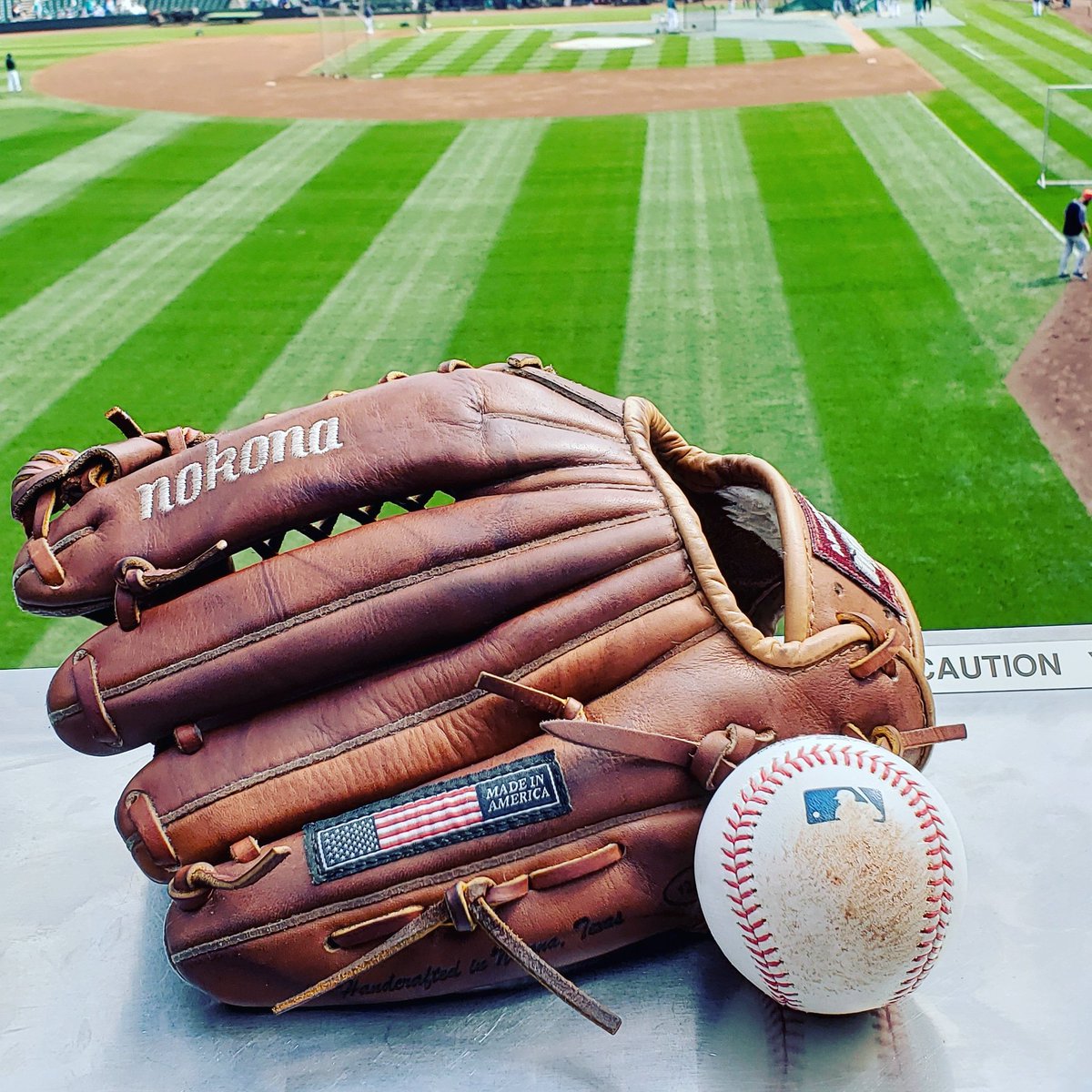 SAIKOsean's tweet photo. @JimBeam I didn't get a picture in the air, but I got one after I caught it! BP home run! #CatchaHighball https://t.co/ghSZTLeknm