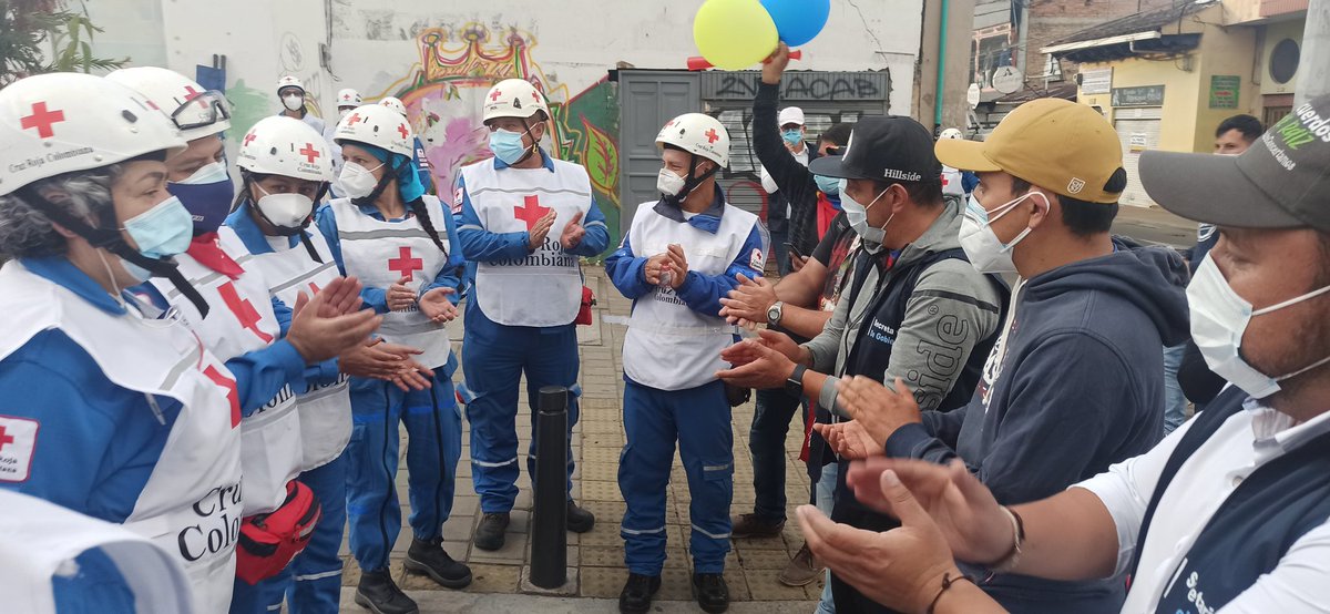jhonrojasca's tweet photo. Valoramos y agradecemos el trabajo de todas las organizaciones y entidades que trabajan para garantizar los derechos de la comunidad. @CruzRojaNarino @DefensoriaCol @fundepaz @Udenar @CPDHColombia entre otros. https://t.co/ivTymaHDpg