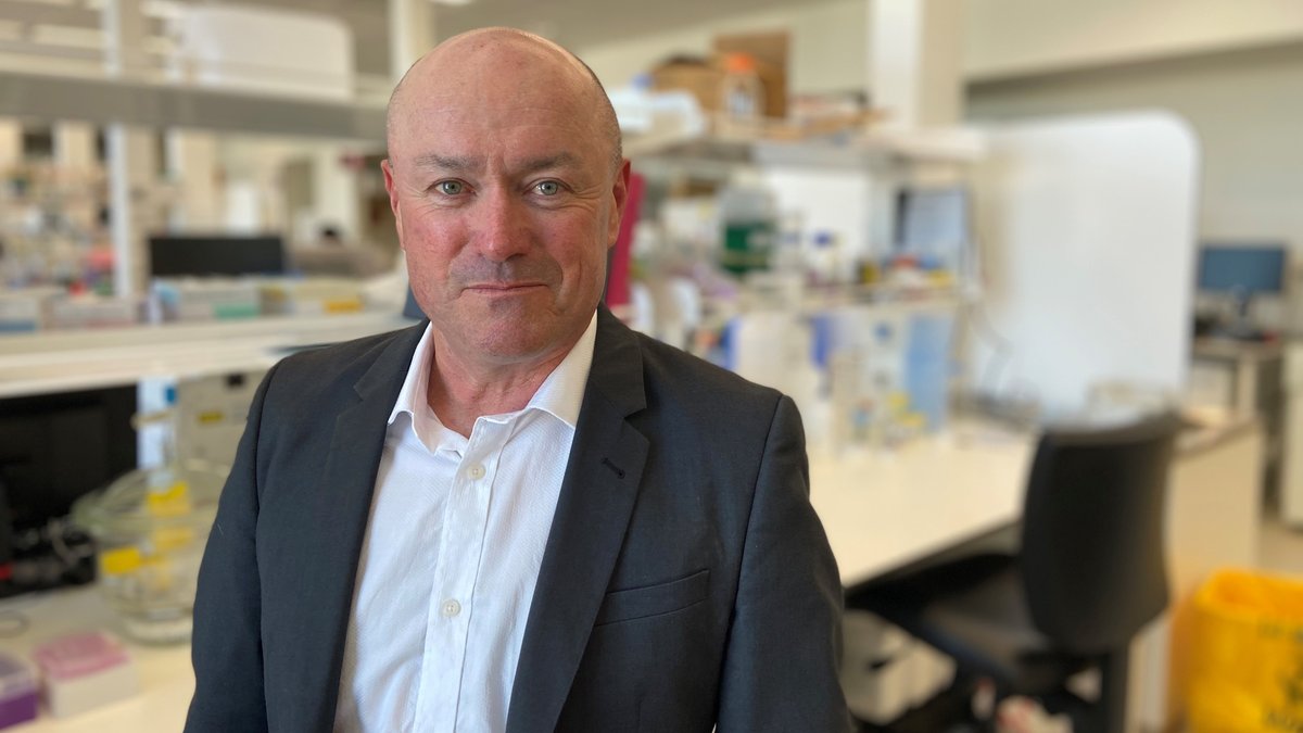 Huge congrats to #UniSA Prof John Hayball who has received Federal Government funding to kickstart human trials of locally developed #COVID19 vaccine. The UniSA-Sementis vaccine promises to be effective against mutant strains of the virus. ow.ly/xf5F50ELwNI