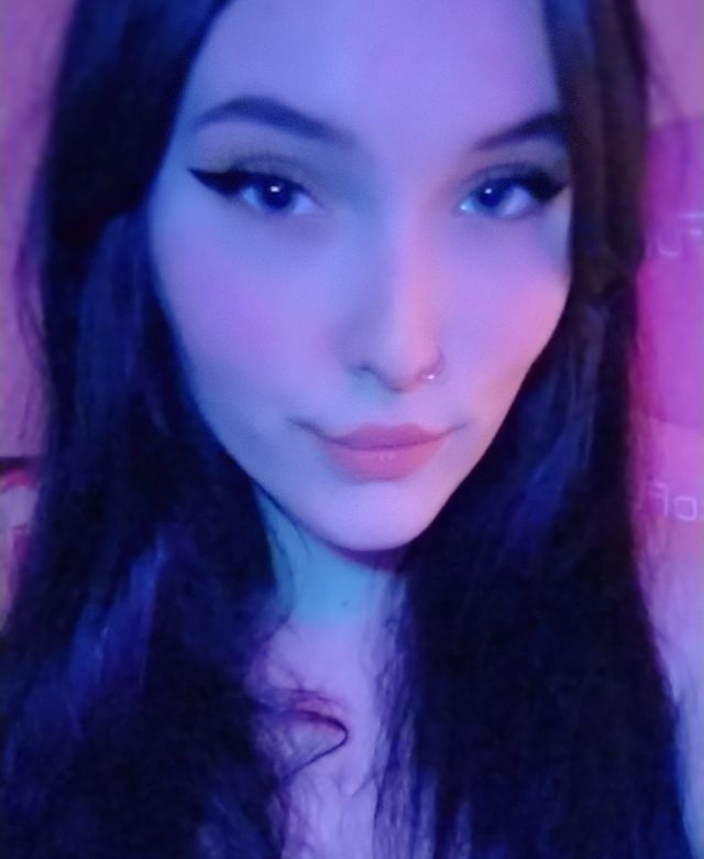 i feel rlly pretttti jojo ♡ @vamp__babi