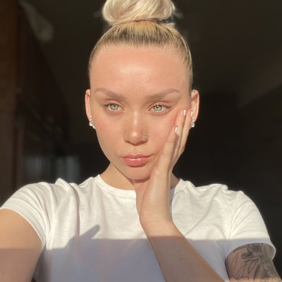blondesass16's tweet photo. #NewProfilePic https://t.co/uJGx3KE634