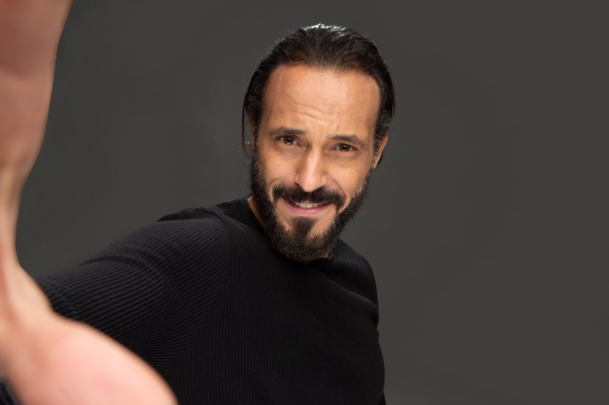 ElSherif's tweet image. كل سنة وانتوا طيبين🥰عيد سعيد🎈🎈🎈