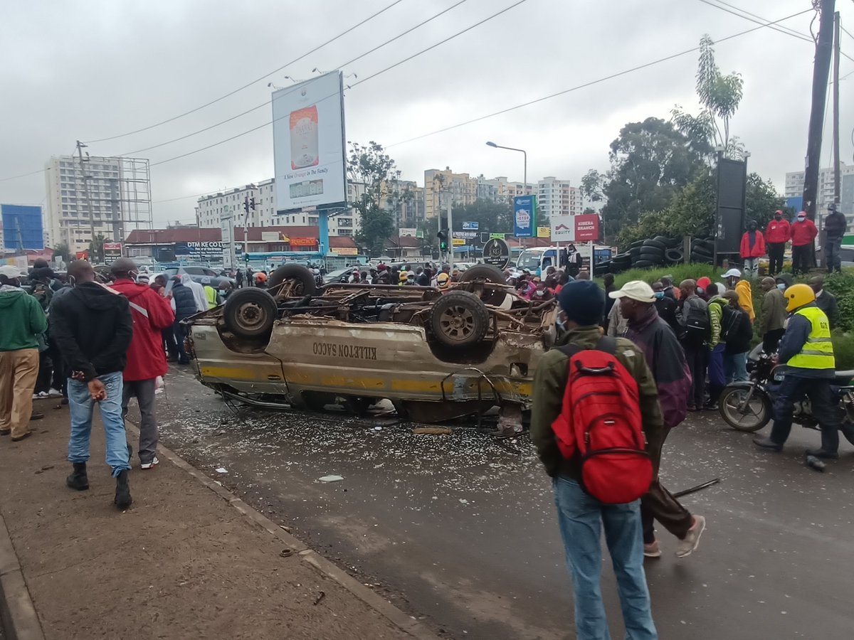 a3Route's tweet photo. 07:19 very bad accident at the Junction of Prestige Plaza along Ngong Road. @NBOTraffic  https://t.co/nW3LHI8c30 via @StephenOtii