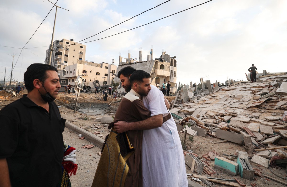Latest updates: May 13⤵ Palestinians in Gaza mark #EidAlFitr – one of the holiest occasions in the Islamic calendar – amid relentless aerial bombardment by Israel. 🔴LIVE updates: aje.io/n4m73 Follow this thread for the latest ⤵ #Gaza #Palestine