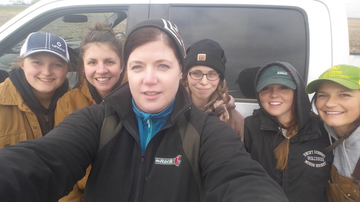 danielle_epp's tweet photo. On this day 5 years ago I took this hard working team for a steak lunch.  We caused quite the scene because I guess no one had seen an all female work crew before. #womeninag https://t.co/eruI0yUisE