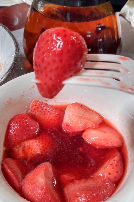 いちご砂糖漬けのtwitterイラスト検索結果