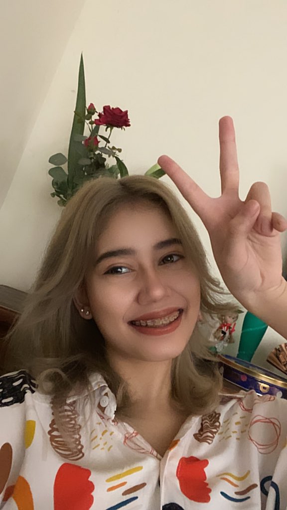 happy eid mubarak all!! mohon maaf lahir dan batin, have a blessed eid ul fitr🙏🏻❣️ dirumah ada ketupat kah?