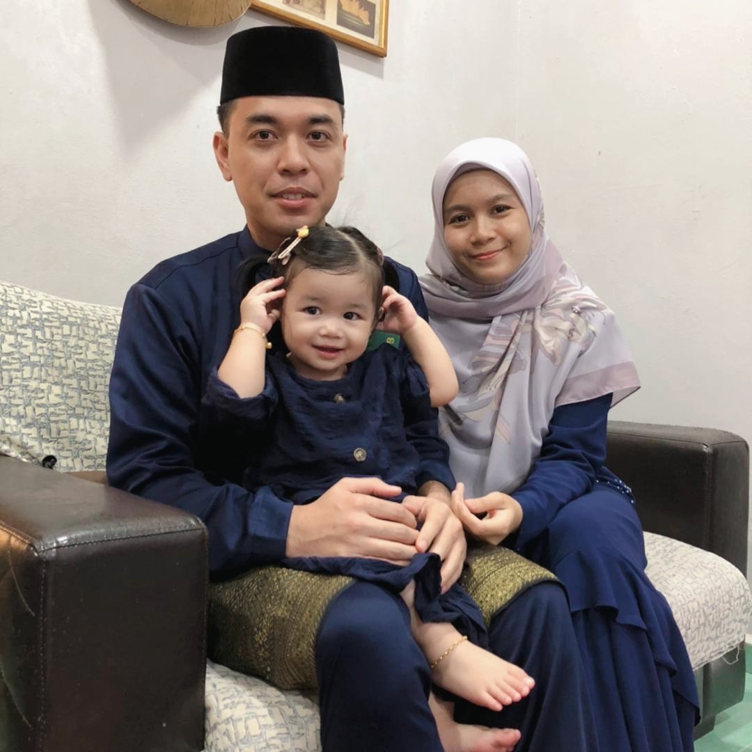 nabilaaizzat's tweet photo. : selamat hari raya maaf zahir batin 🥰 https://t.co/9raFzRXQKa