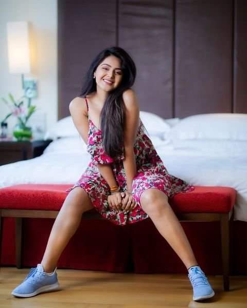 AmmuAmm41784194's tweet photo. My Girl crush🙈🙈❤️🤩
#HBDMonalGajjar https://t.co/Pp8lKhXPXI