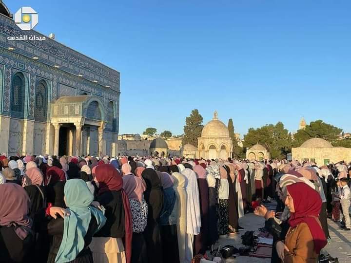 TheYouthCalling's tweet photo. Palestinian Ke Jazbon Ko Salam
Eid Fitr Ki Namaz Ada Karte Huwe Mujahideen ❤️❤️

#EidInPalestine https://t.co/MkALtrHZRy