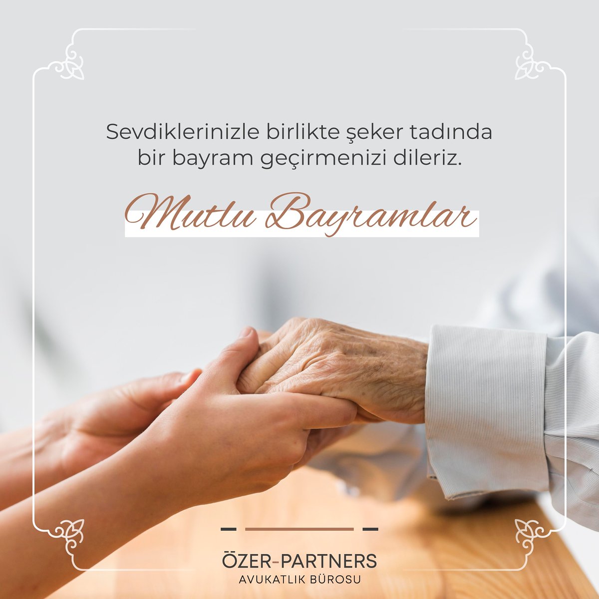 Sağlıklı günlere kavuşup, sevdiklerimizle birlikte kutlayacağımız nice bayramlar yaşamak dileğiyle. İyi bayramlar dileriz.