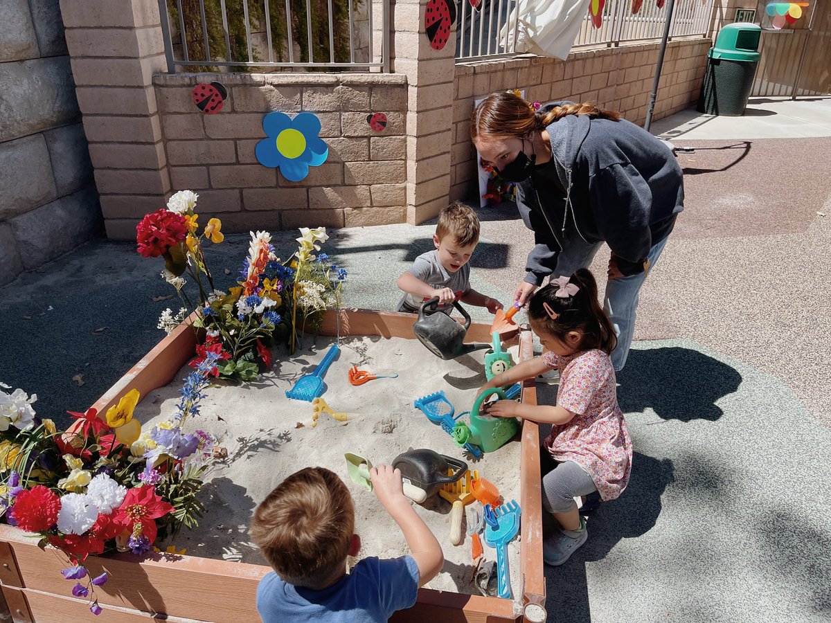 FCSlions's tweet photo. Our preschool campuses know how to celebrate! Our students enjoyed Spring Fling on both campuses with fun themed activities! #Preschool #FCSlions #OrangeCounty #PrivateSchool #YorbaLinda https://t.co/UtwH8XrQAt