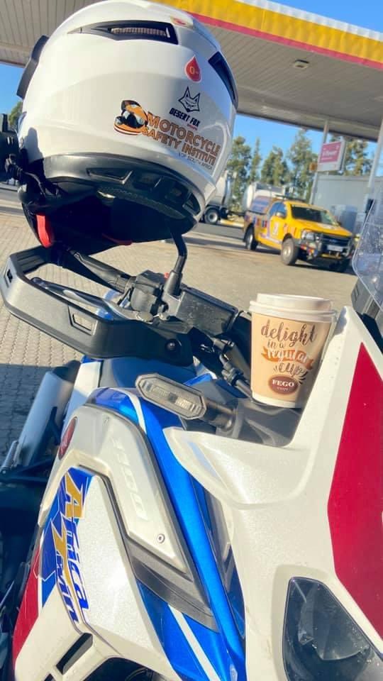 _ArriveAlive's tweet photo. Long distance motorbike rides and road safety https://t.co/uYAt6xwejD #ArriveAlive #LongDistanceRides @motocyclesafety https://t.co/q7doy7zVXS