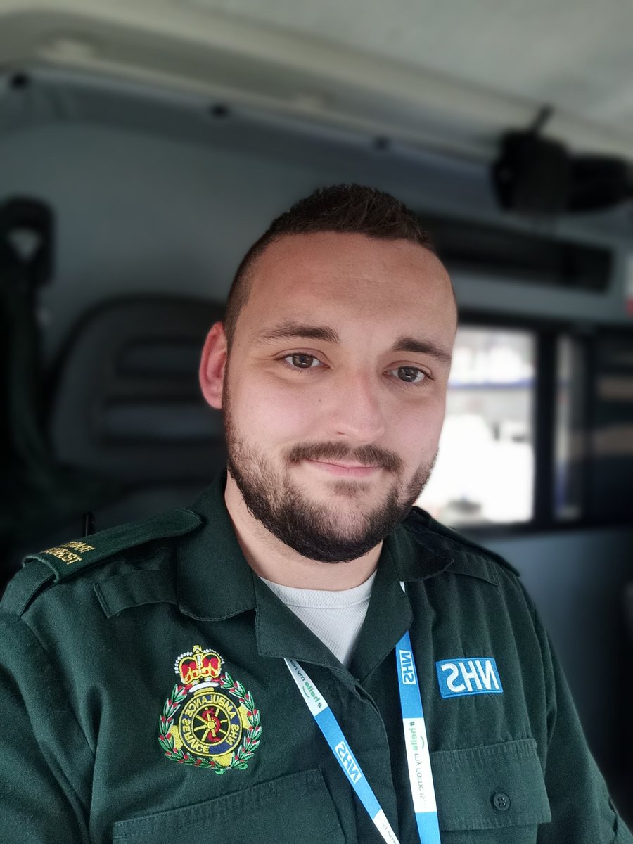 wmasCallumS's tweet photo. Happy Birthday to me! 🎉🎂🎈

This tired face has just finished a very busy night shift in #Shropshire!

Time for an end of shift coffee and a drive home... I can hear my bed calling 🗣️📢 https://t.co/CZEPAFb7Hj