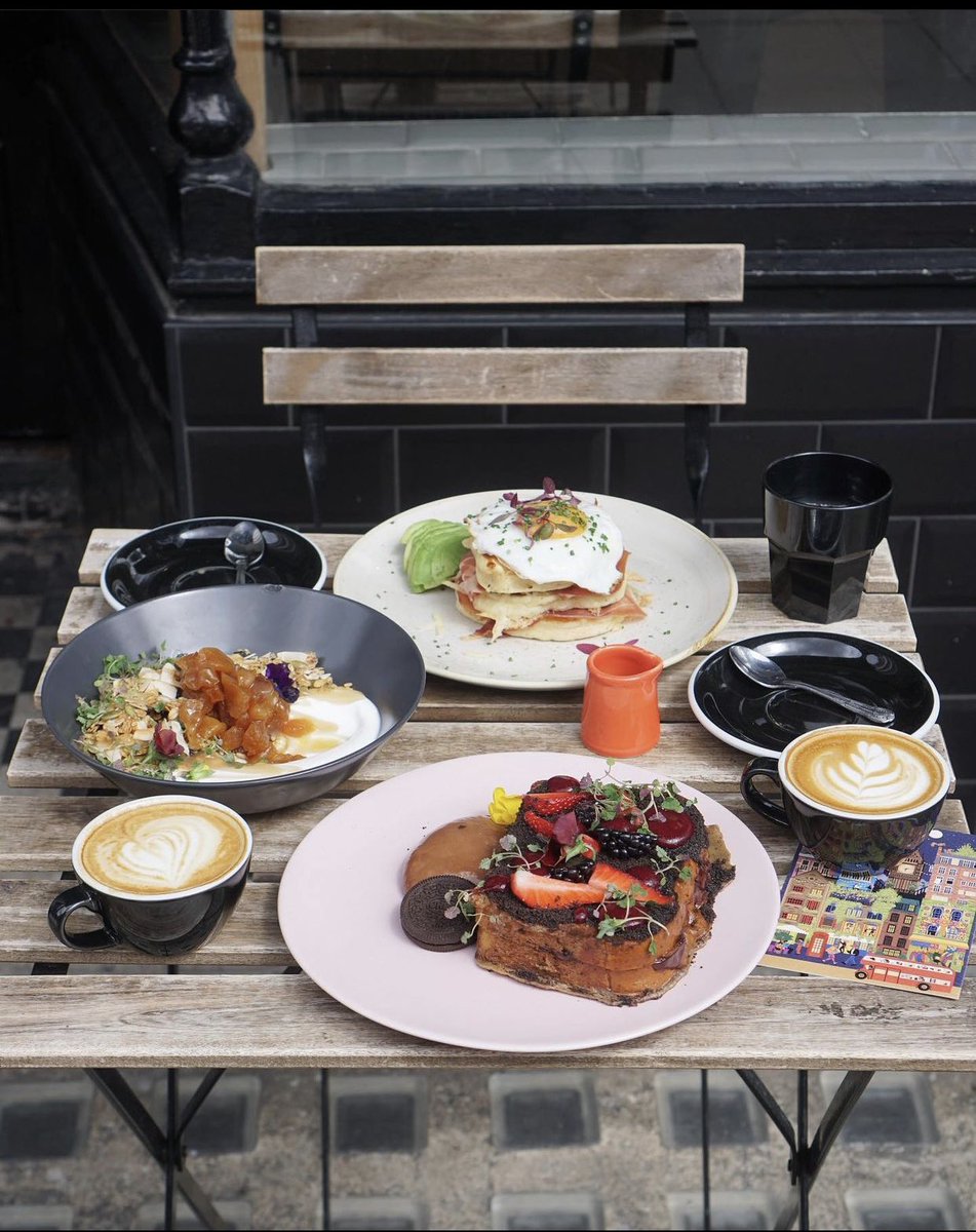 halfcup_'s tweet photo. We are opening indoors next week! And with A NEW MENU!!! 💕 let’s hope the weather brings the sun ☀️ until then we’re here outdoors at Kings Cross 🙌🏻 📸 @eatnlondon #brunch #london #eeeeeats https://t.co/uAT194kriD