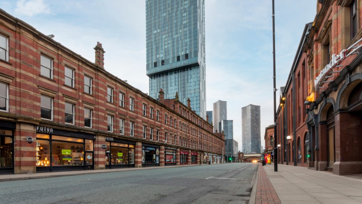 Call out 📣
We're looking for 160 Greater Manchester residents to take part in an extraordinary new outdoor dance event on 1 July, choreographed by <a href="/terrain_BC/">terrain | Boris Charmatz</a>

No dance experience is necessary, and all fitness &amp; mobility levels welcome! #MIF21
Apply Now: mif.co.uk/get-involved/t…