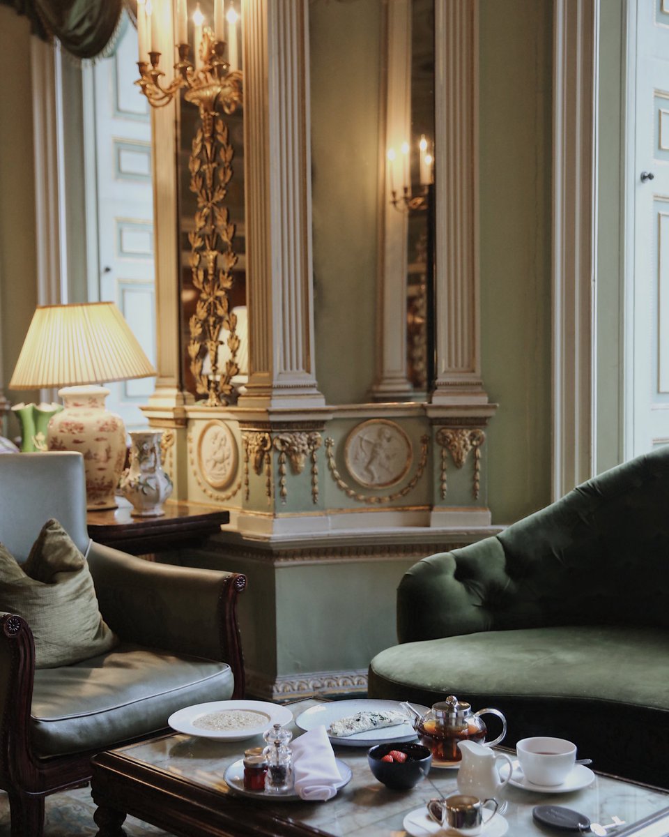 The perfect spot for brunch on a rainy day…

Just 3 more days until we can welcome you back to The Drawing Rooms ✨

Photo by the lovely Nathan Rollinson