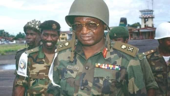 Former Chief Of Defence Staff General Dogonyaro, Dies At Age 80, Nigerians Mourn