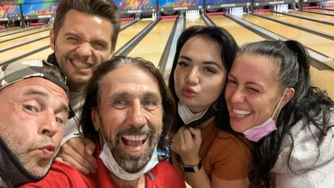 So much fun since the bowling alleys are open again in Los Angeles. @Bejo_Dohmen was joining us the first<a href="/tag/peggysues"class="tags"><span>#peggysues</span></a>