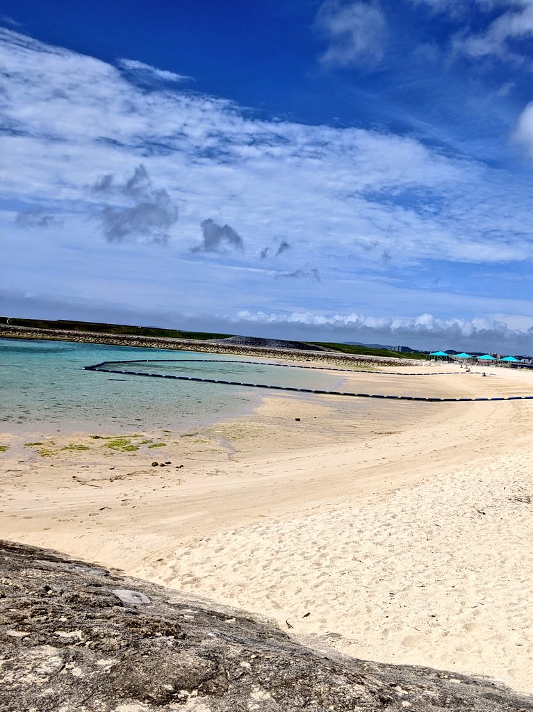 yM1ERgc429pdkLd's tweet photo. トロピカルビーチ🏖
真夏🏝️
宜野湾市真志喜。 https://t.co/2GeXY267zb