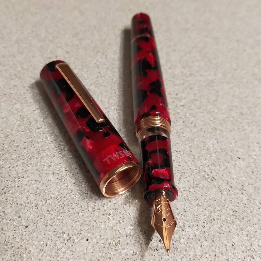 MyPenKart's tweet photo. TWSBI DRACO LIMITED EDITION FOUNTAIN PEN

To buy/book this Fountain Pen, contact our sales team via WhatsApp/Telegram @+91-9664232159/9820766530

PC: estilograficas_com

#fountainpenindia #fountainpenaddict #fpaddict #fountainpennetwork #twsbidraco #twsbifountainpens #thepenkart https://t.co/57MvOjtkwT