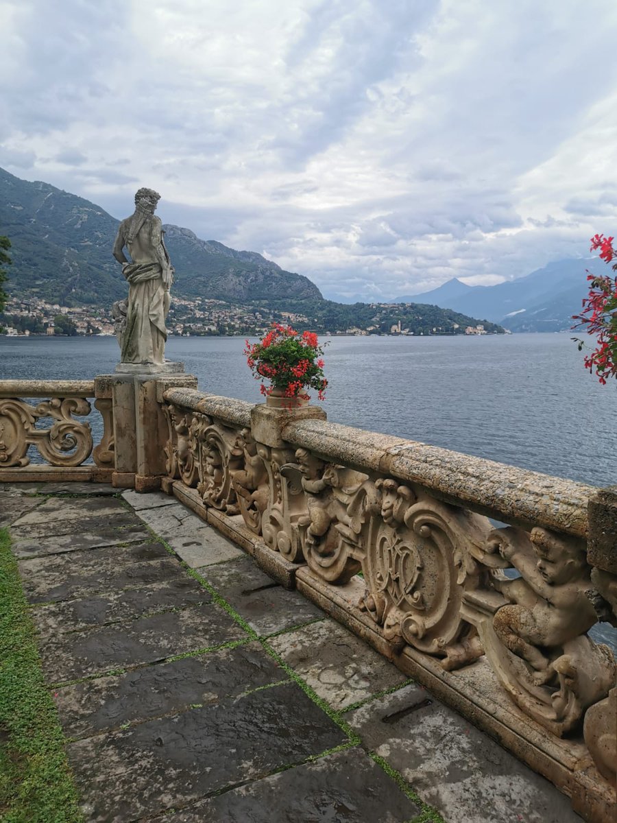 ED_Lombardia's tweet photo. #GiornateFAI di Primavera!

Chi beneficia del POR FESR?
Ecco un indizio... Padme e Anakin hanno giurato amore eterno

➡️Villa del Balbianello 🏘️🌳🌊 sul lago di #Como 

... Non solo #StarWars  😉Grazie @EUinmyRegion!
@Fondoambiente 
@europainitalia 

👇
https://t.co/yDlJ71GmeB https://t.co/7kKuV3BtPG