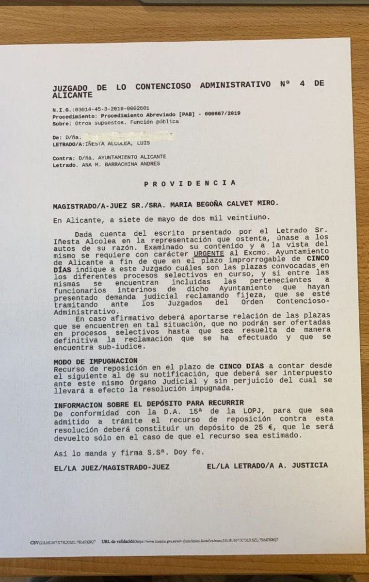 MiguelValor's tweet photo. La jueza del 4 de Alicante es la única que tiene las cosas claras. Los temporales públicos en fraude de Ley no tienen que pasar por ningún proceso selectivo. #FijezaYaEsConstitucional @PSOE @miqueliceta @sanchezcastejon @ximopuig @monicaoltra @UGT_Comunica @CSIFnacional @CCOO https://t.co/CI0I6n2UZZ