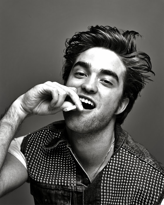 Happy 35th Birthday Robert Pattinson 