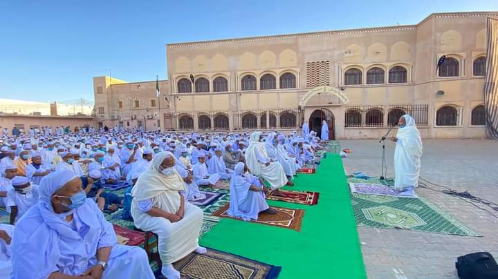 minochere's tweet photo. اجواء صلاة العيد بالمصلى مركب ابي سهل ب
#ورقلة https://t.co/DeAKizhePU