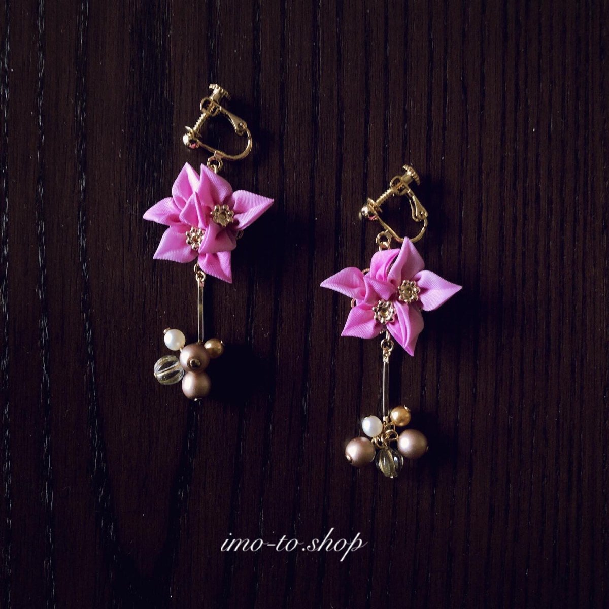 Jampot 大阪中崎町 追加入荷のご案内 Jampot ボタニカルフォレスト展 ふたごのアトリエhttps T Co Toavbllqifさん Iam Pipi の新作を5 14より販売 6 ブーゲンビリア ピアス イヤリング 鮮やかなピンクが特徴のブーゲンビリアをつまみ細工で