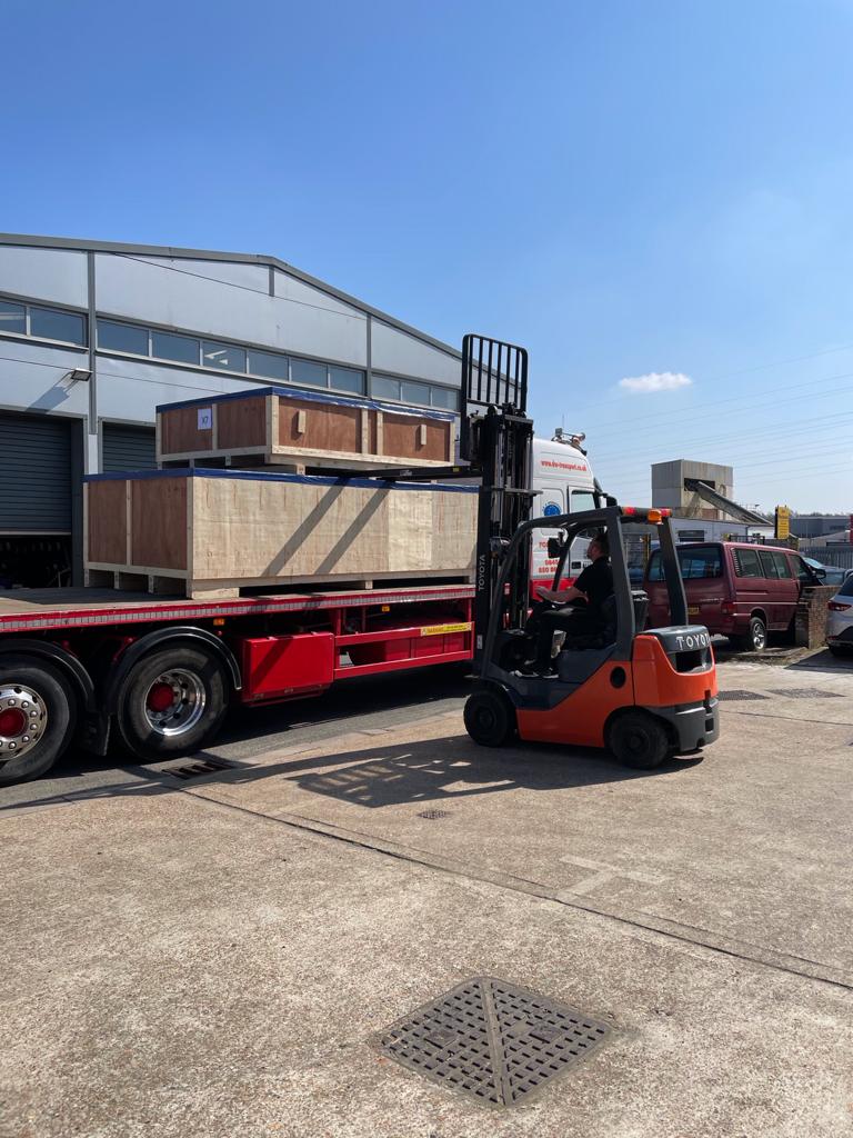 Just a few photos from the installation of our new cutting table! It has been a long time coming but it is finally here. Like our page to keep updated on the new services we can now offer!

#localbusiness #signage #pointofsale #printers #sussex #crawley #Gatwick #ManorRoyal