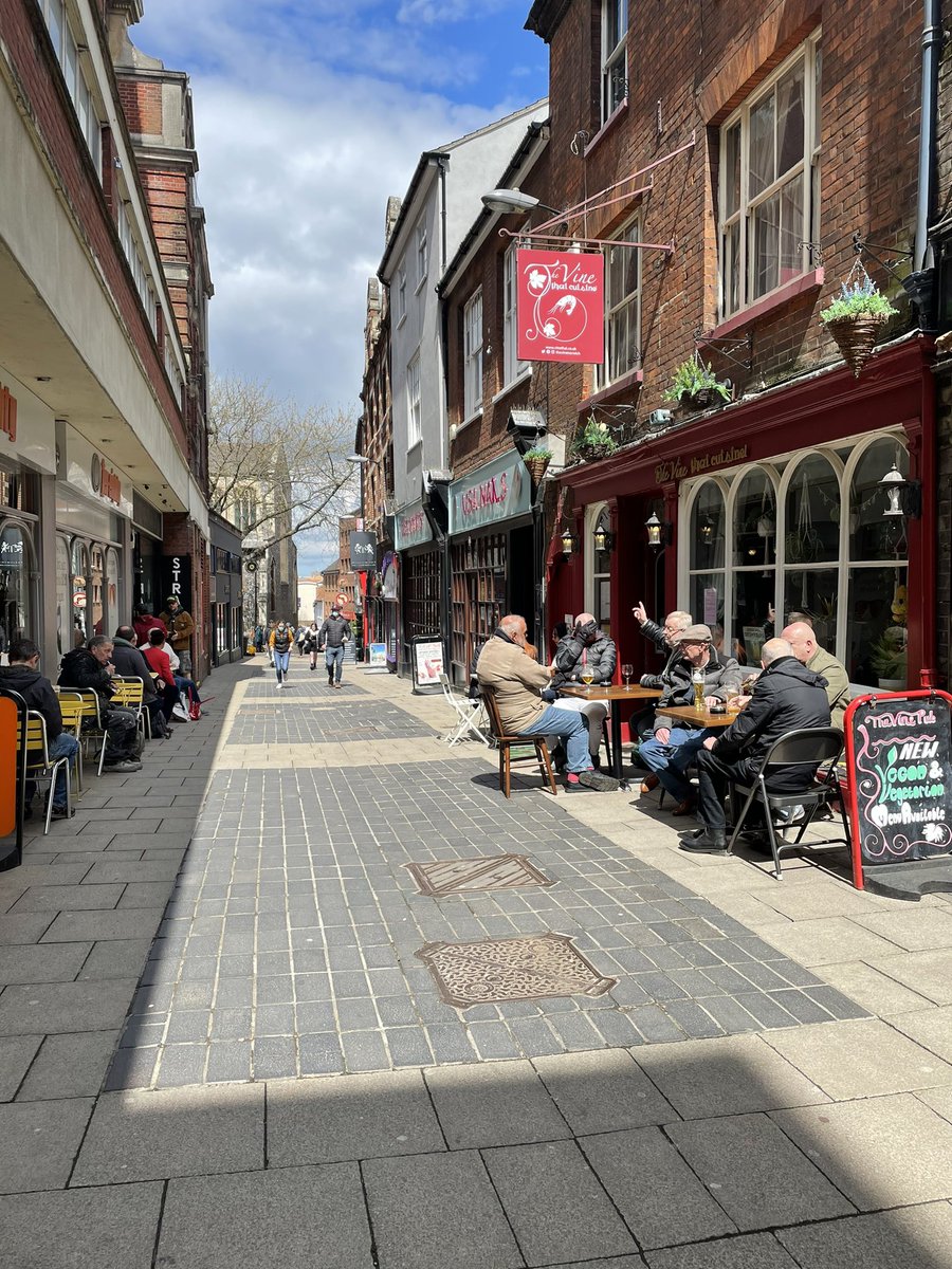 thevinenorwich's tweet photo. Full street soon will be full house!
We are now take booking #eatin #eatinginside #takebookings #Reservation #reservetable ☎️ https://t.co/tGnY9bb6c7