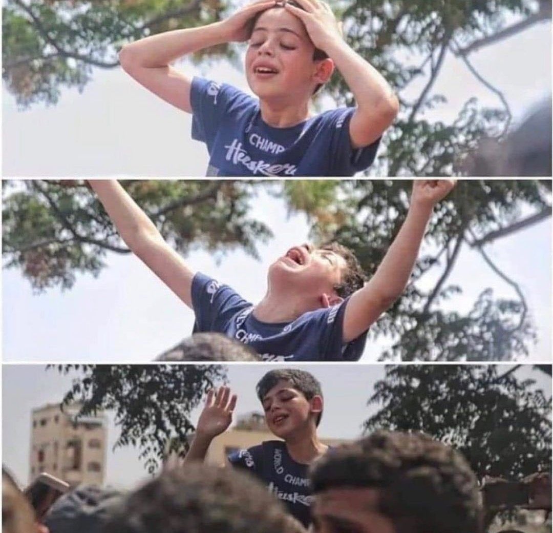 Ey Adolf Hitler 
Sen ne büyük adammışsın geleceği görmüşsün senin kıymetin sonradan anlaşıldı az yapmışsın bu şerefsiz yahudilere... #FilistinYanlızdeğildir #FilistinDireniyor #KuduesKanAğlıyor #Filistin