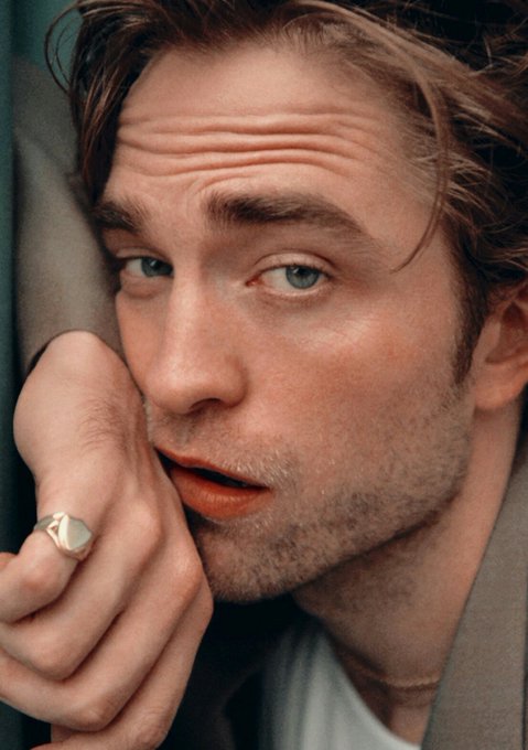 Happy birthday Robert Pattinson 