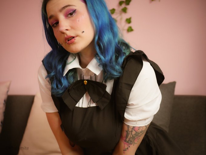 Do u want me to be your cute little maid ? 💙 https://t.co/CxujStMJhO<a href="/tag/pastoucheamespoils"class="tags"><span>#pastoucheamespoils</span></a>
