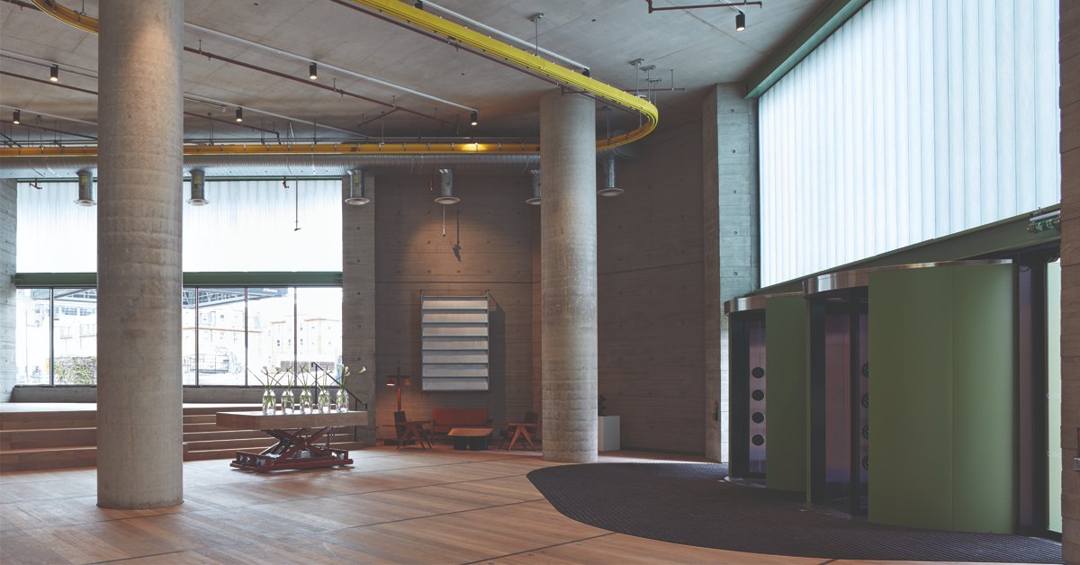KingspanDF's tweet photo. Our contracting team installed over 25,500 sq. m. of #accessflooring @WCF_OldStYard back in 2017, helping achieve 'Platinum' status for #LEED and 'Outstanding' #BREEAM certification.
#throwbackthursday #tbthursday #tbt https://t.co/h8LlfSGPGn