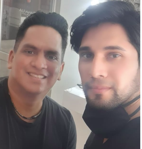 Dani y Richi ...es hora de cortarse el cabello jejejej