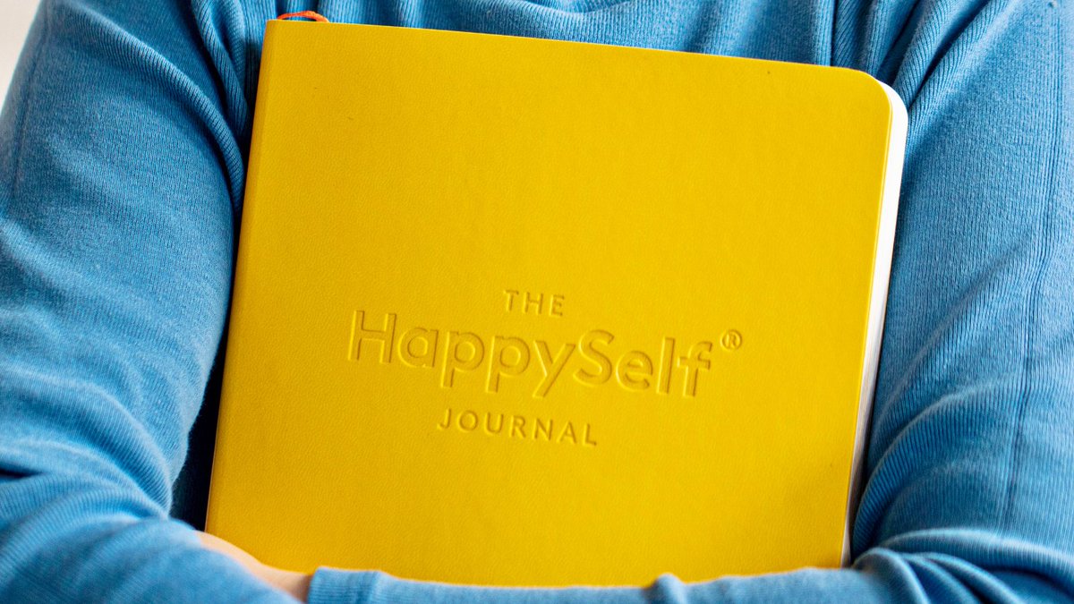 Coinciding with #MentalHealthAwarenessWeek, take a look at this #InnovateUKFunded project case study. 

@HappySelf_ journals were given to kids to help them cope with the pressures of the pandemic & lockdown. 

Read more: ow.ly/2MOy102JxmK

@UKRI_News @KTNUK @innovateuk