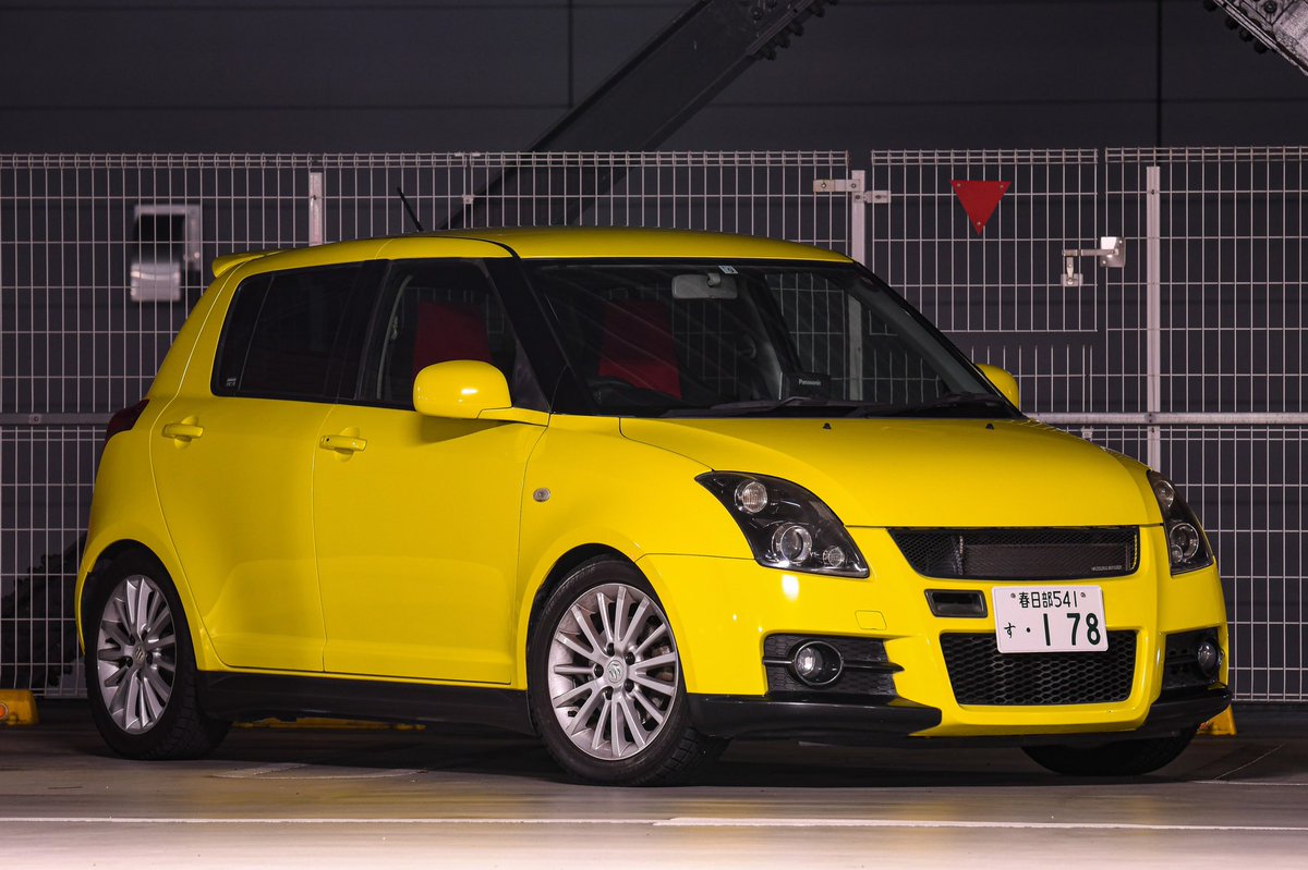 TOMMY2stRe's tweet photo. スイフトスポーツ納車されました！
カローラランクスとはお別れしちゃったけどめちゃくちゃいいクルマ！

スイスポやZC31S乗りの方よろしくお願いします！
#スイスポ
#ZC31S https://t.co/wzbpqpDWRq