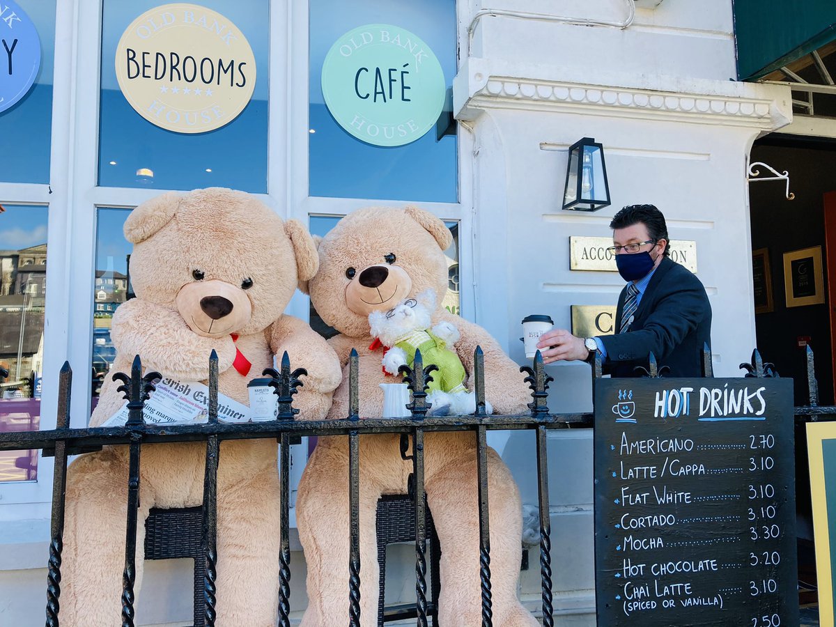 Look who popped in for coffee this morning, we are serving coffee &amp; sweet things Monday to Sunday 
8.00 -  4.00pm. #kinsaletakeaway #takeawaycoffee #kinsale #sweetthings #thursdaytreats