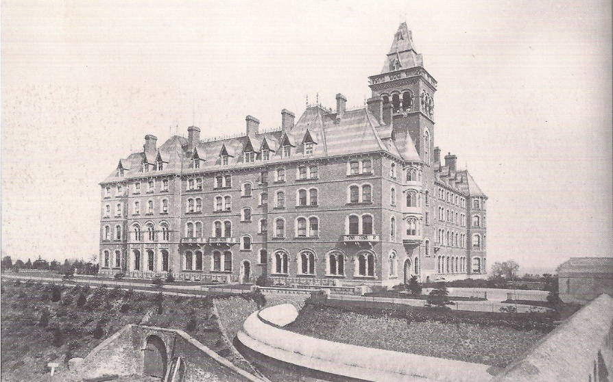 HISTORY | Crisis? What crisis? Douglas Gorman goes back to 1907 and an emergency meeting for The Football Association here in Malvern

See Issue 12, out Friday - £2

👉PAY PER ISSUE: paypal.com/paypalme/MALVE…

👉SUBSCRIBE: patreon.com/MALVERNsport

#MALVERNsport