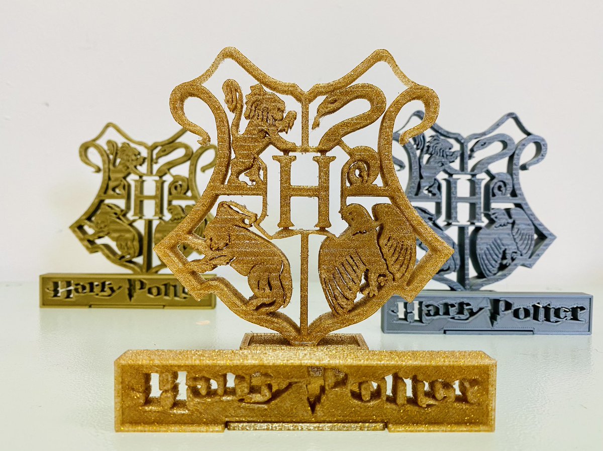 Albertogofe's tweet image. En la asignatura de Investigación, Evaluación e Innovación en el Aula, el alumnado de @FFP_Uex ha organizado un Premio a la Innovación Educativa, con tres premios para los mejores proyectos: